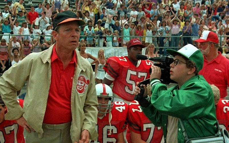 Lucas (1986)